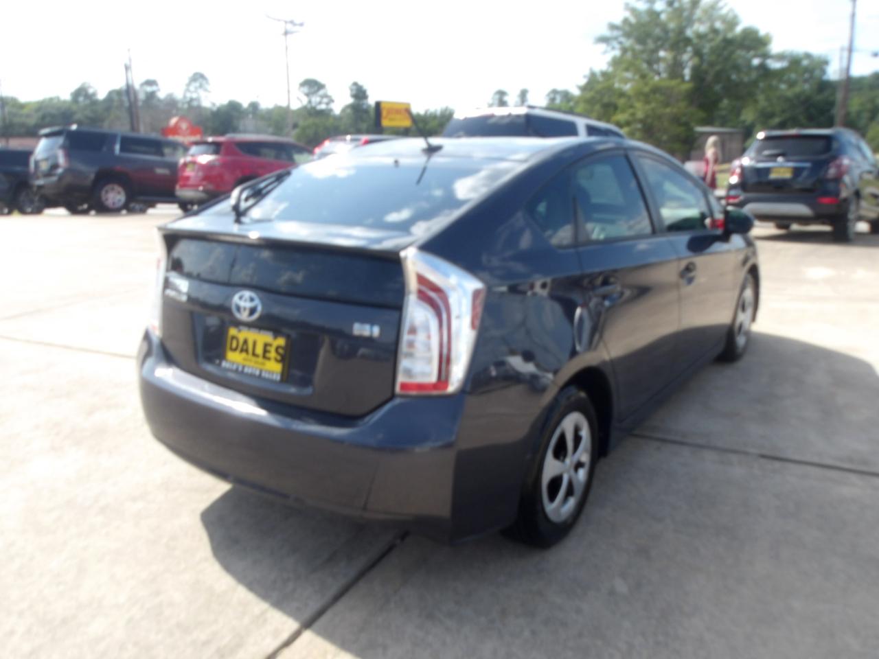 Toyota Prius 5dr HB Persona Series Special Edition (Natl) 2015