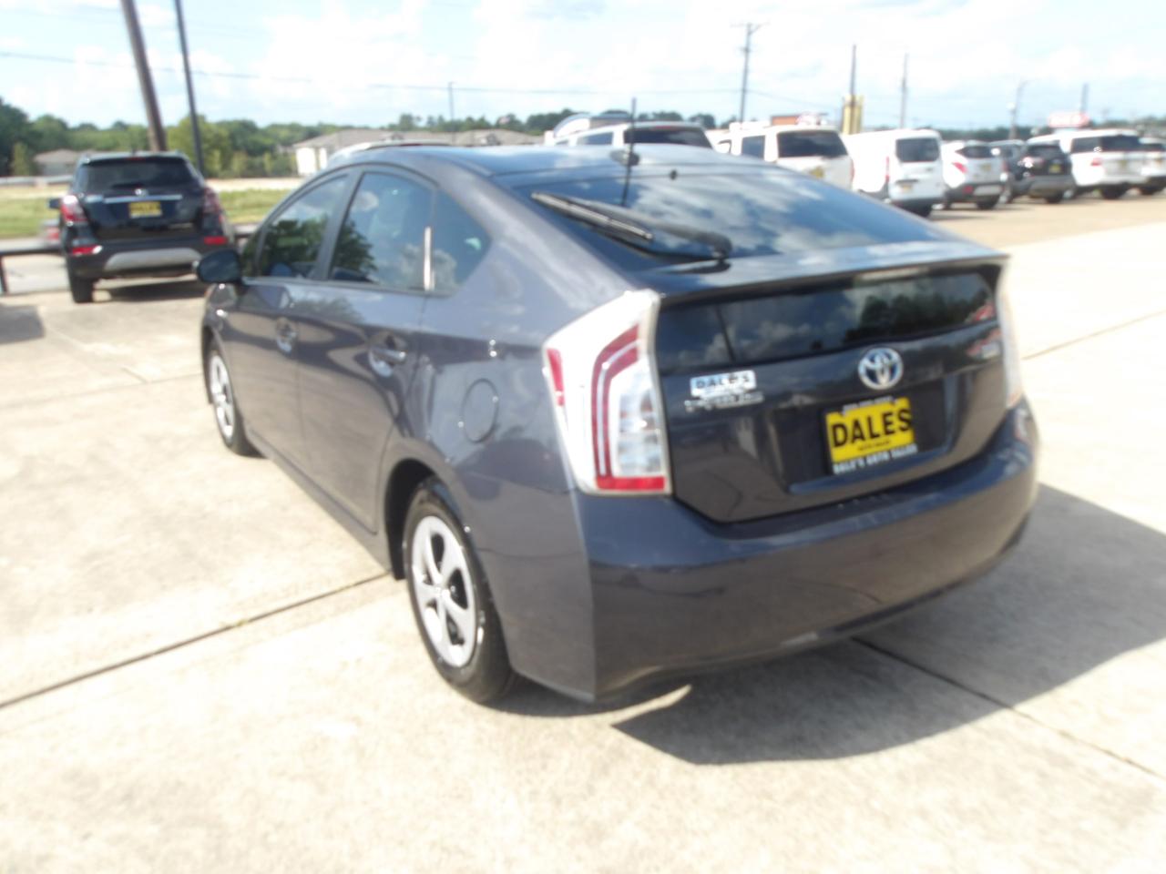 Toyota Prius 5dr HB Persona Series Special Edition (Natl) 2015