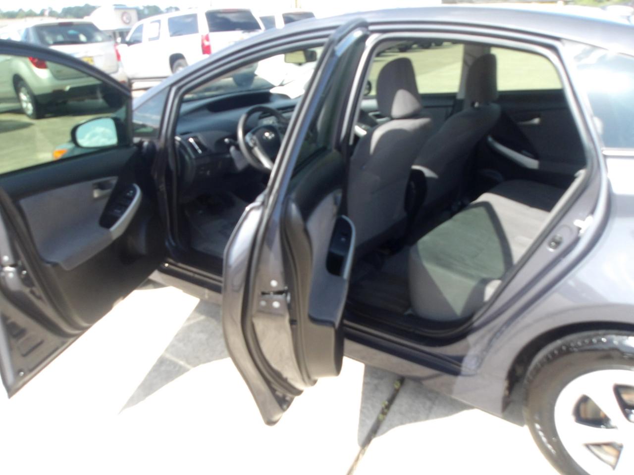 Toyota Prius 5dr HB Persona Series Special Edition (Natl) 2015