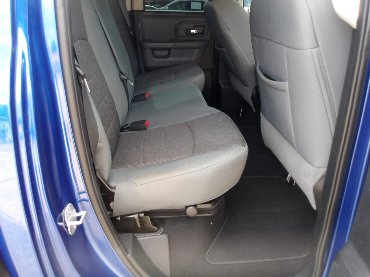 RAM 1500 2WD Quad Cab 140.5" Lone Star 2014