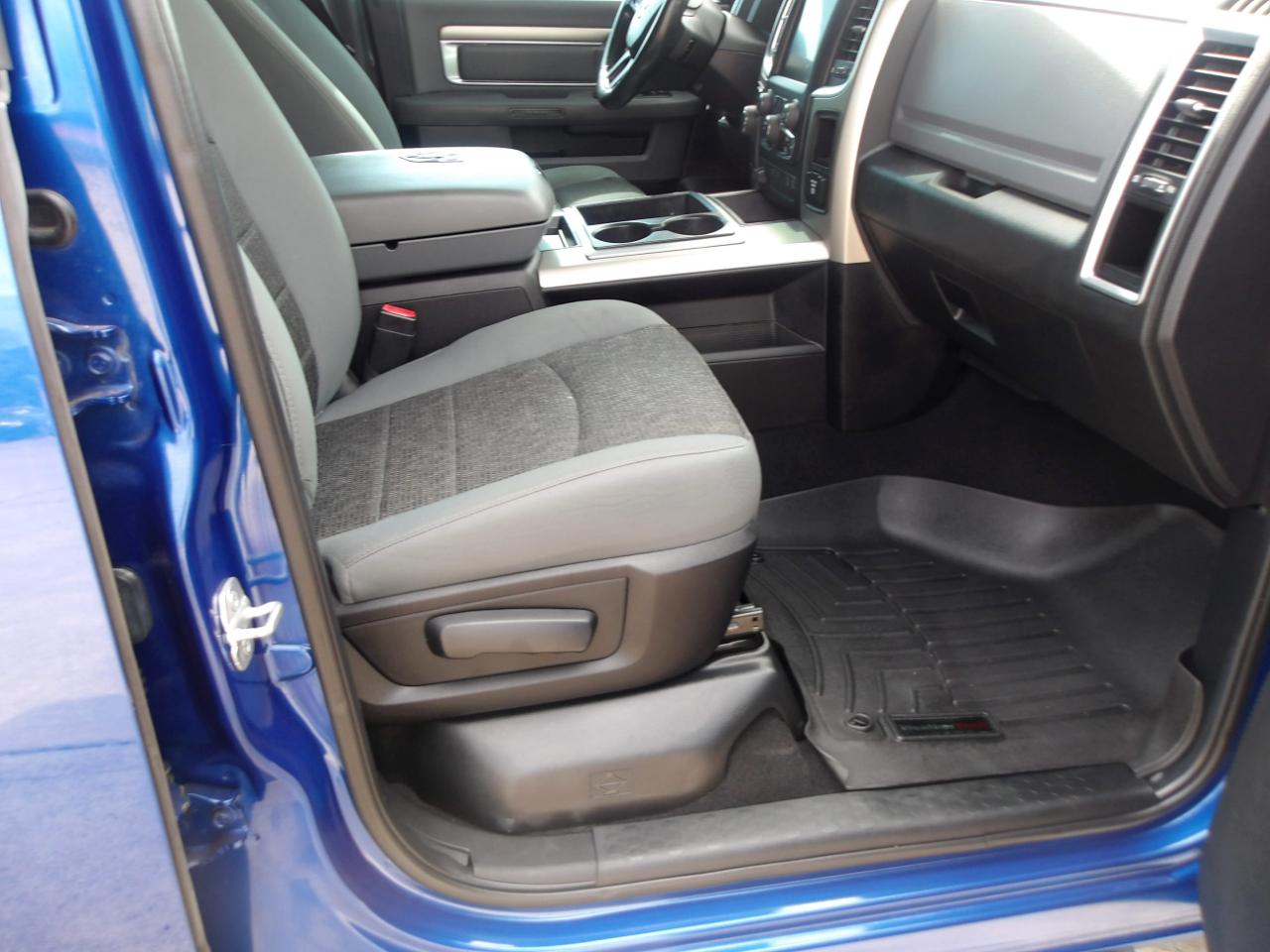 RAM 1500 2WD Quad Cab 140.5" Lone Star 2014