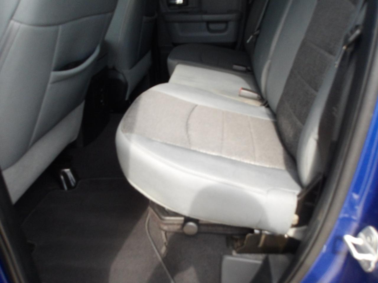 RAM 1500 2WD Quad Cab 140.5" Lone Star 2014