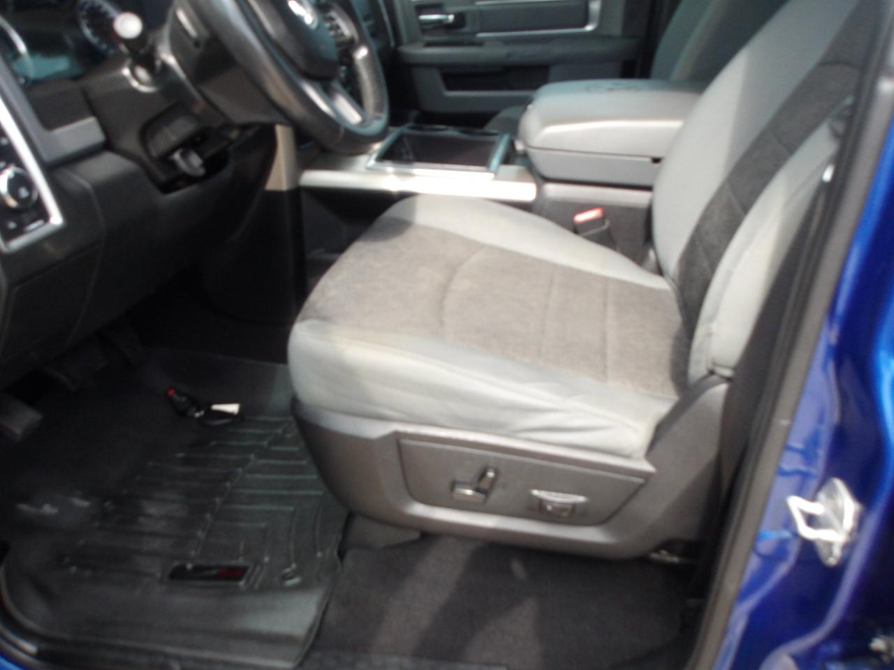RAM 1500 2WD Quad Cab 140.5" Lone Star 2014