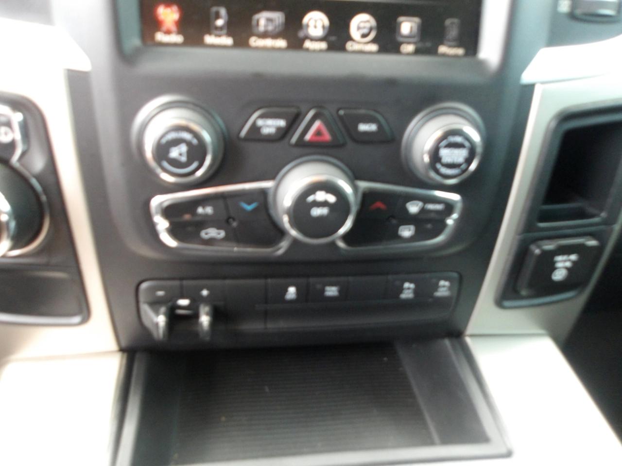 RAM 1500 2WD Quad Cab 140.5" Lone Star 2014