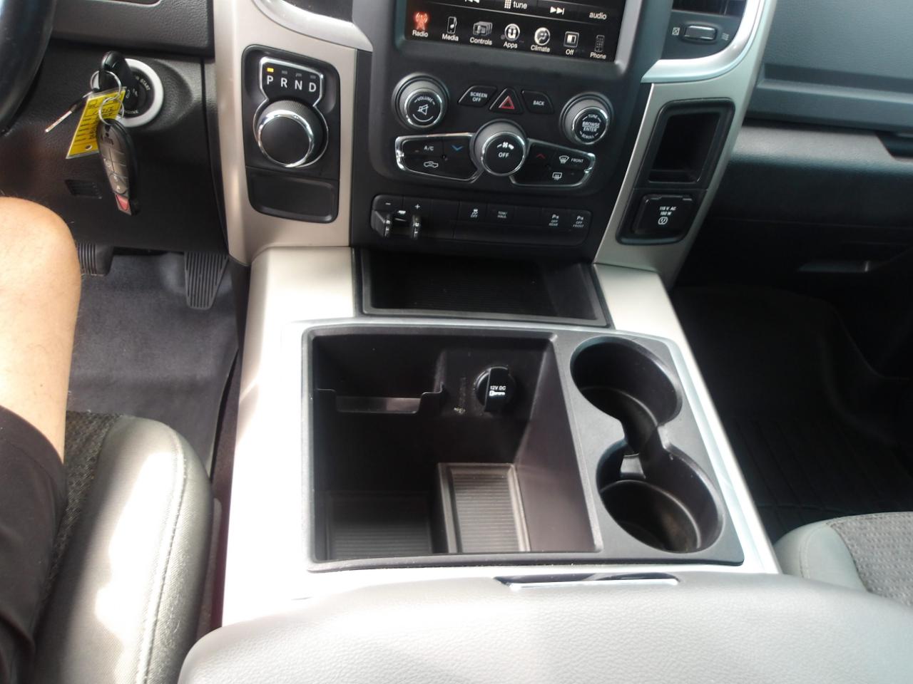 RAM 1500 2WD Quad Cab 140.5" Lone Star 2014
