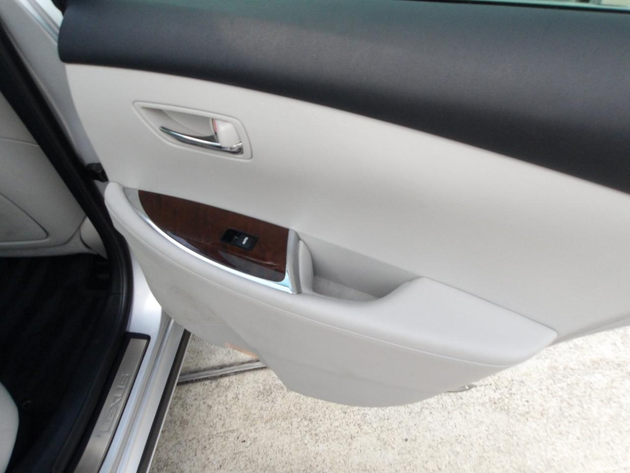 Lexus ES 350 4dr Sdn 2011