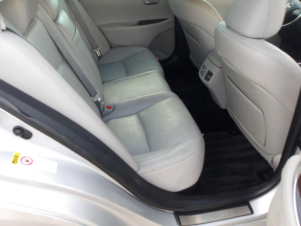 Lexus ES 350 4dr Sdn 2011