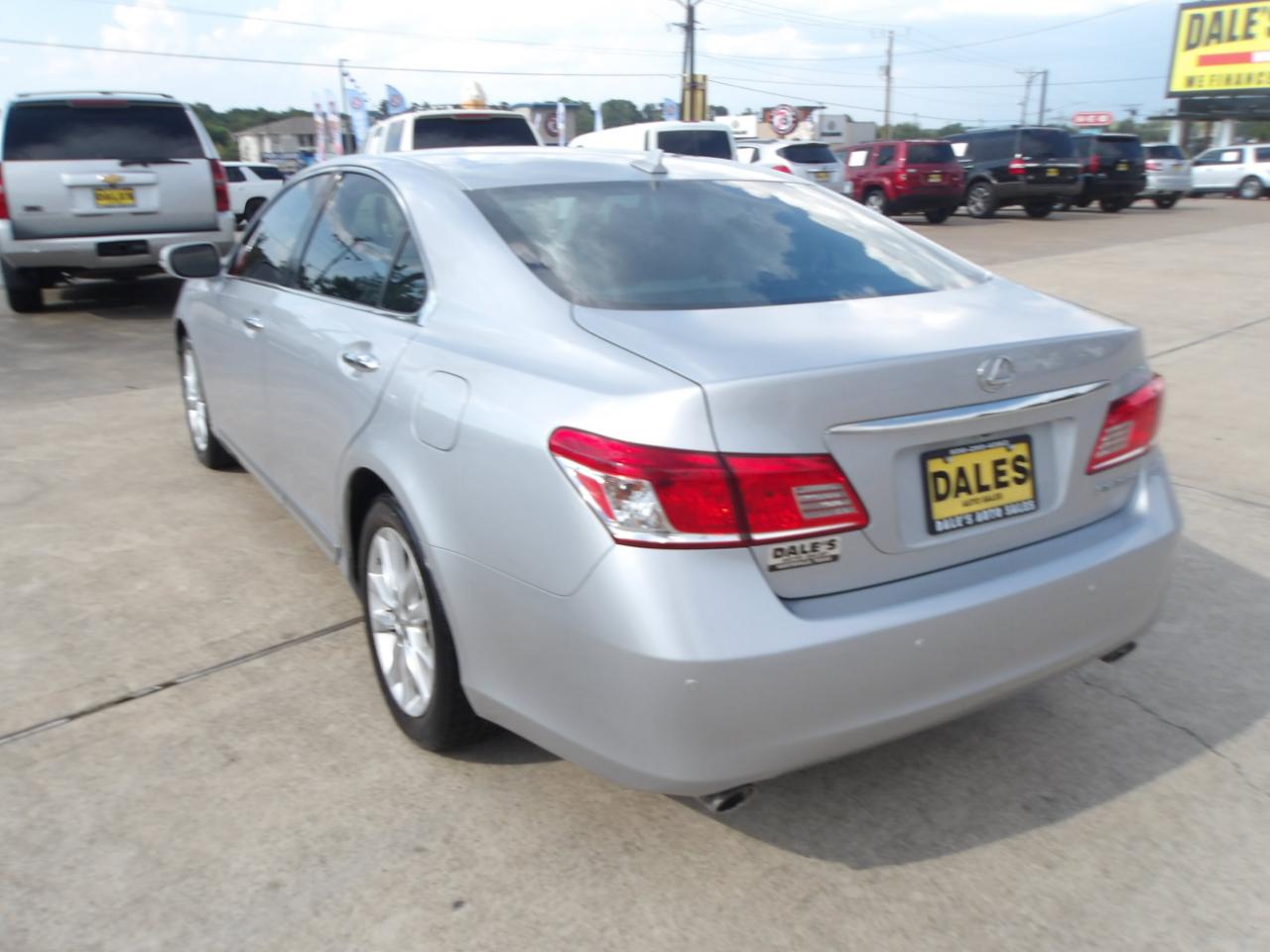 Lexus ES 350 4dr Sdn 2011