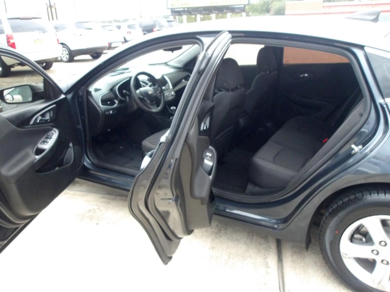 Chevrolet Malibu 4dr Sdn LS w/1LS 2020