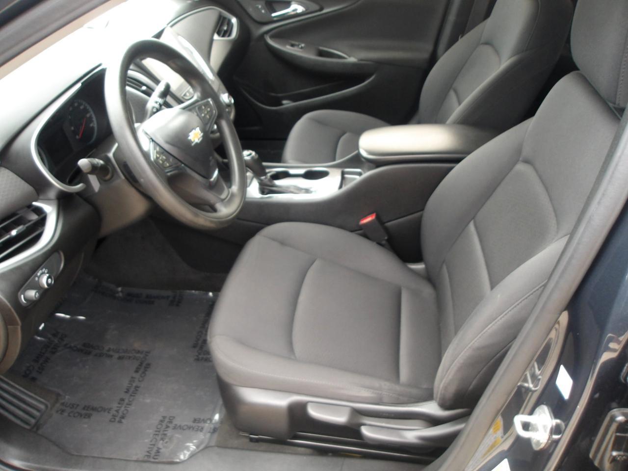 Chevrolet Malibu 4dr Sdn LS w/1LS 2020