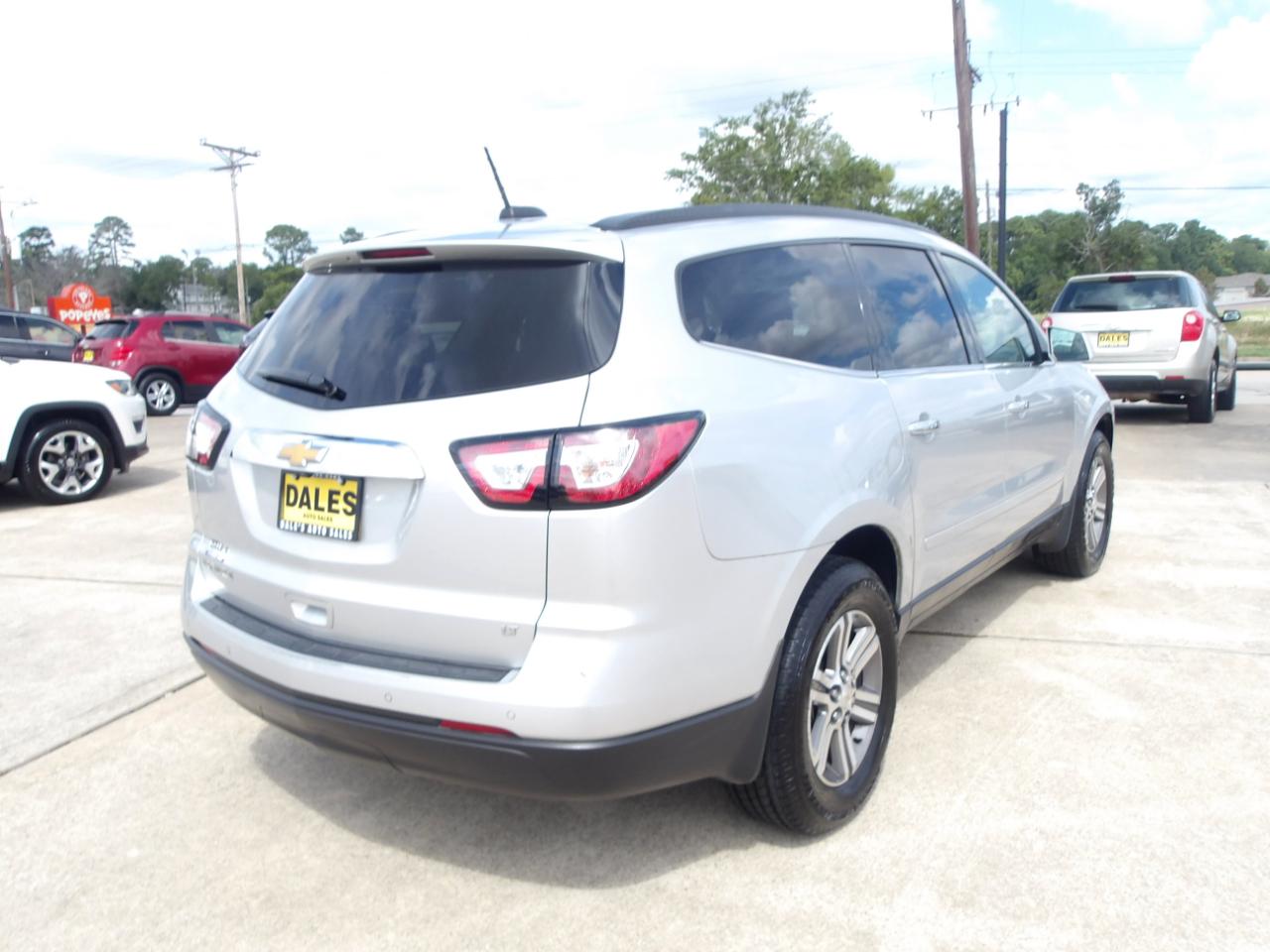 Chevrolet Traverse FWD 4dr LT w/2LT 2017
