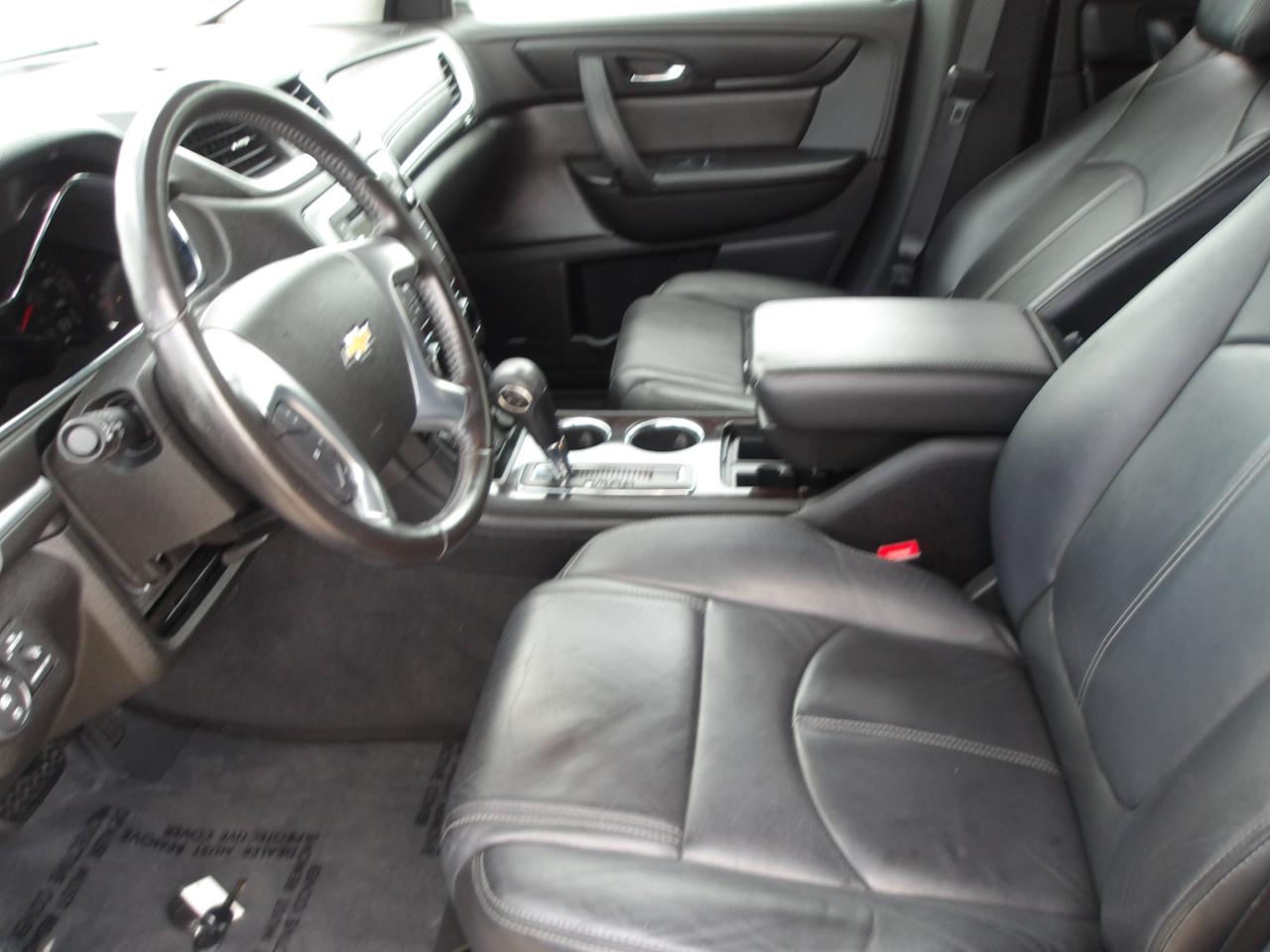 Chevrolet Traverse FWD 4dr LT w/2LT 2017