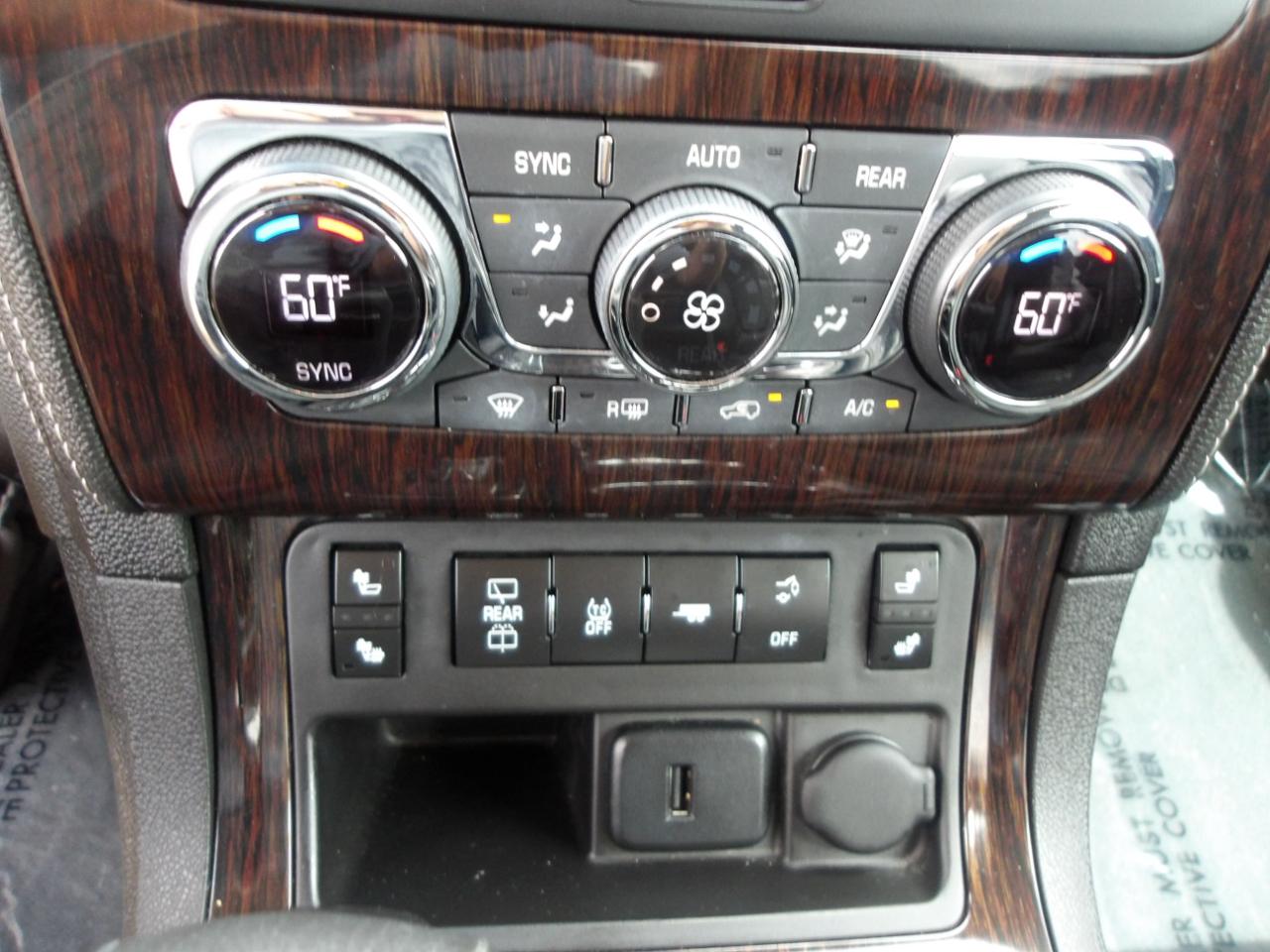 Chevrolet Traverse FWD 4dr LT w/2LT 2017