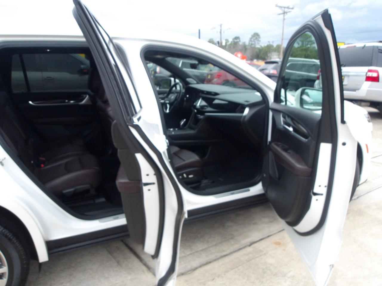 Cadillac XT6 FWD 4dr Premium Luxury 2021