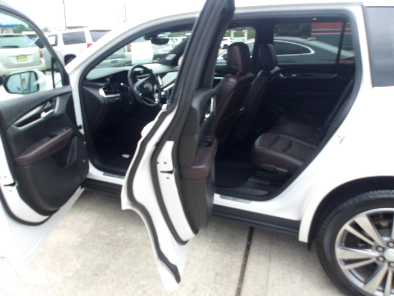 Cadillac XT6 FWD 4dr Premium Luxury 2021