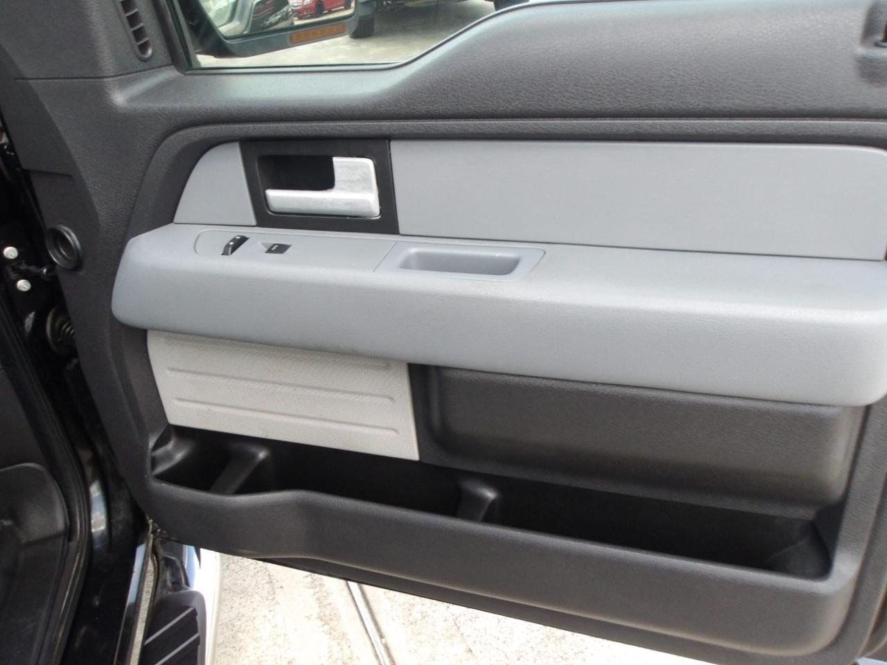 Ford F-150 2WD SuperCrew 145" XLT 2013