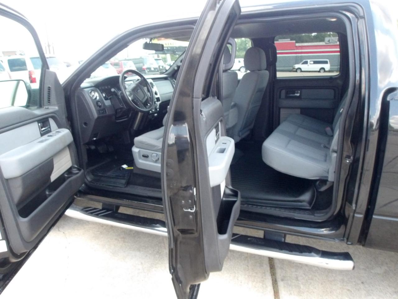 Ford F-150 2WD SuperCrew 145" XLT 2013