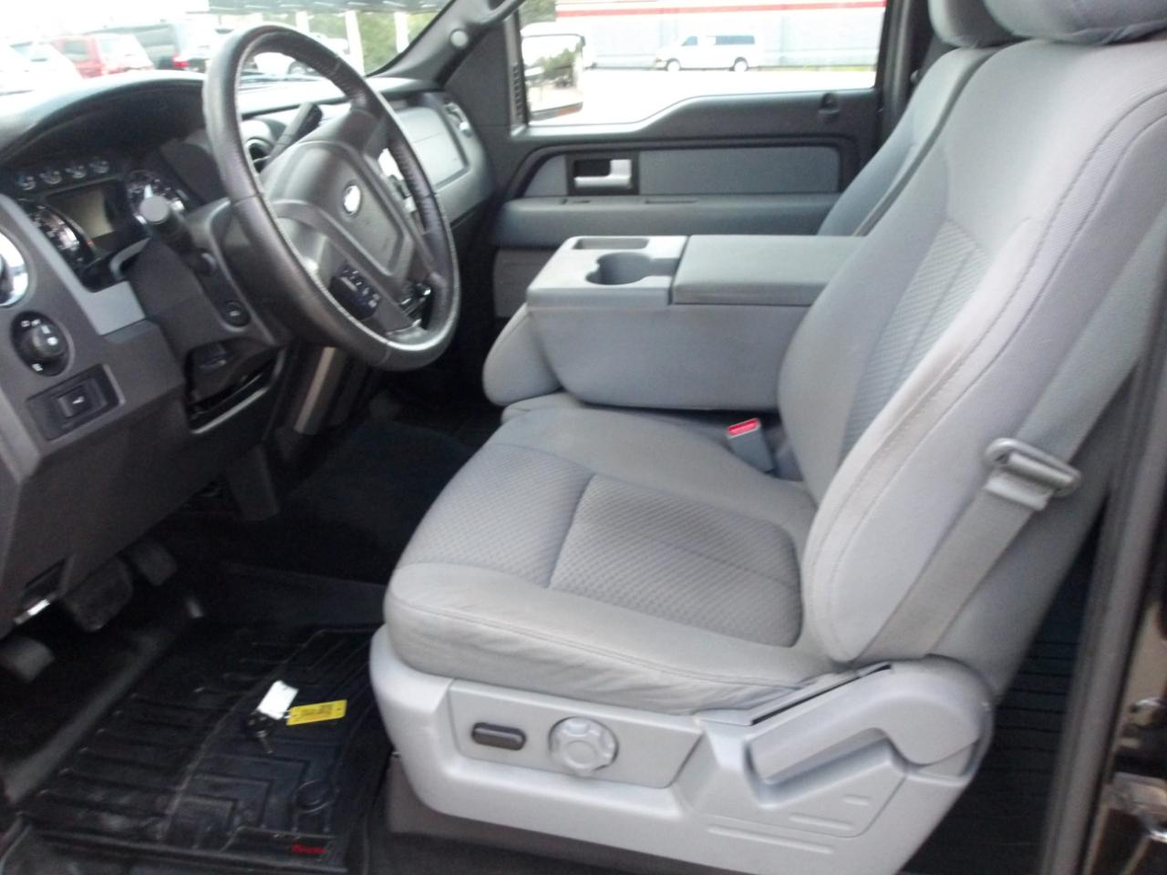 Ford F-150 2WD SuperCrew 145" XLT 2013