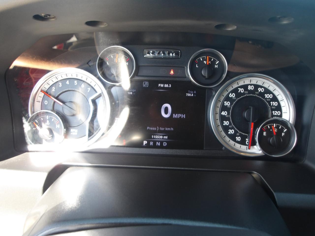 RAM 1500 2WD Crew Cab 140.5" Lone Star 2016