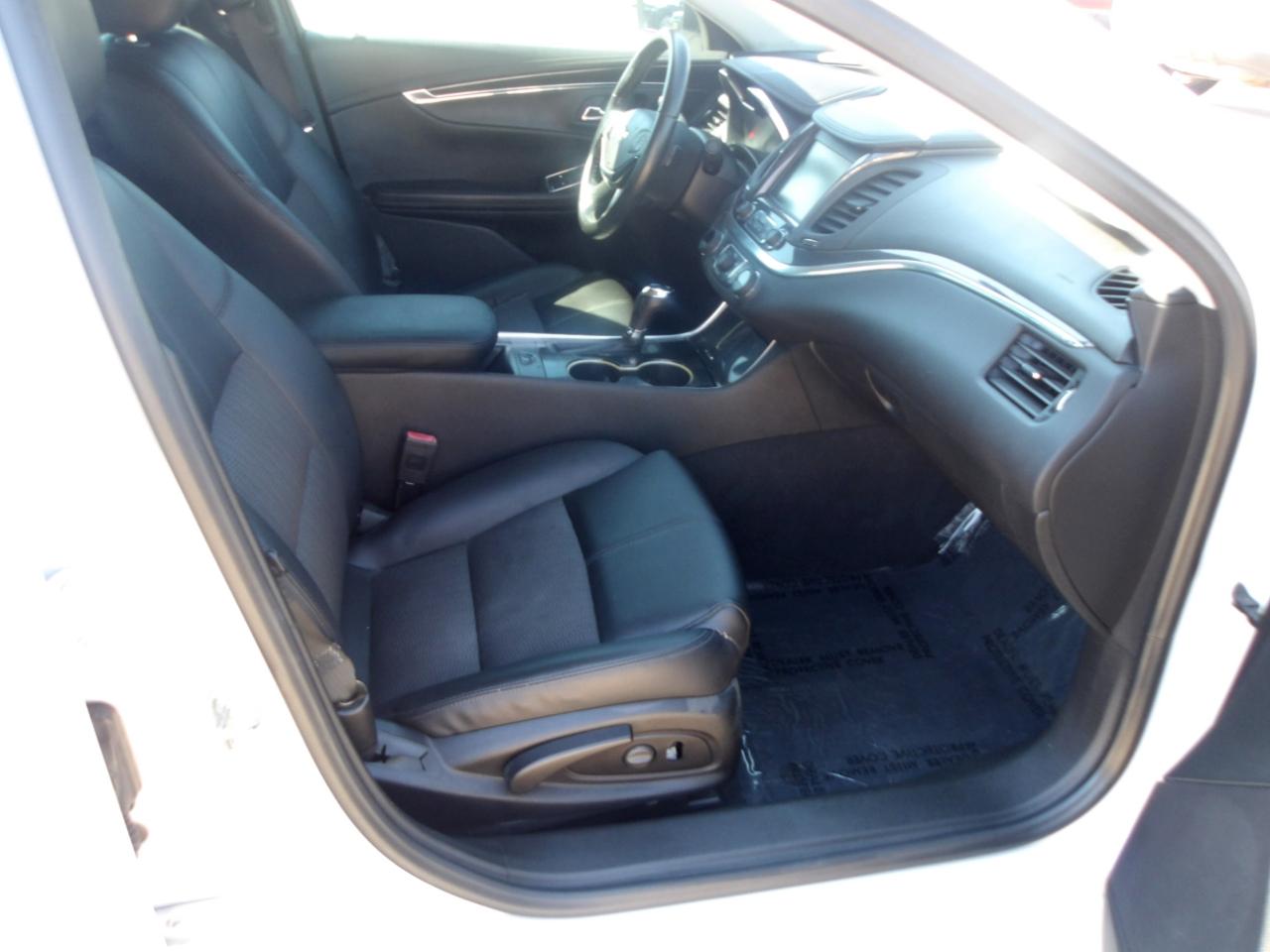 Chevrolet Impala 4dr Sdn LT w/1LT 2018