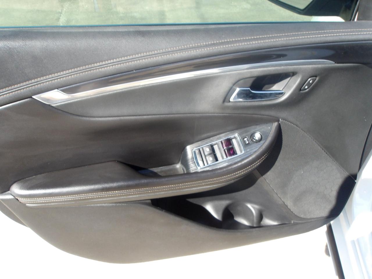 Chevrolet Impala 4dr Sdn LT w/1LT 2018