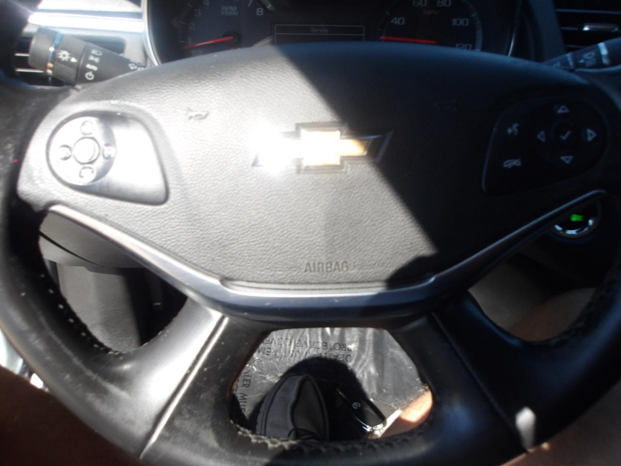 Chevrolet Impala 4dr Sdn LT w/1LT 2018