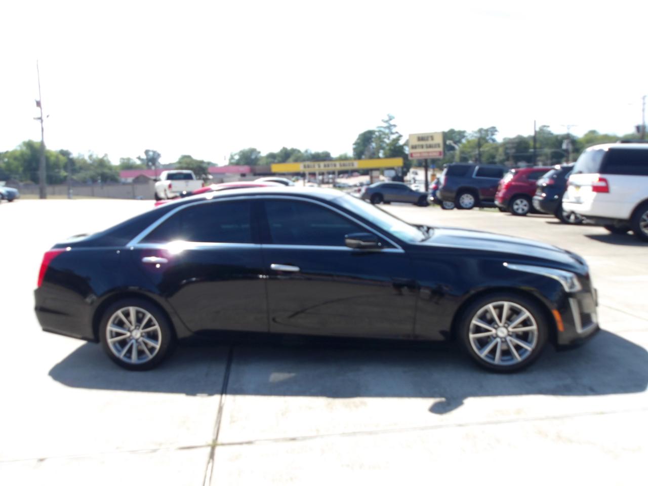 Cadillac CTS Sedan 4dr Sdn 2.0L Turbo Luxury RWD 2018