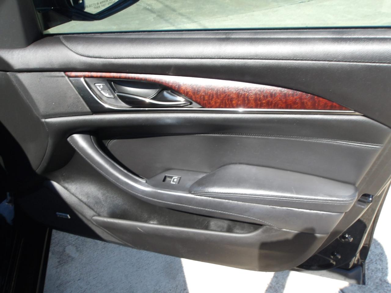 Cadillac CTS Sedan 4dr Sdn 2.0L Turbo Luxury RWD 2018