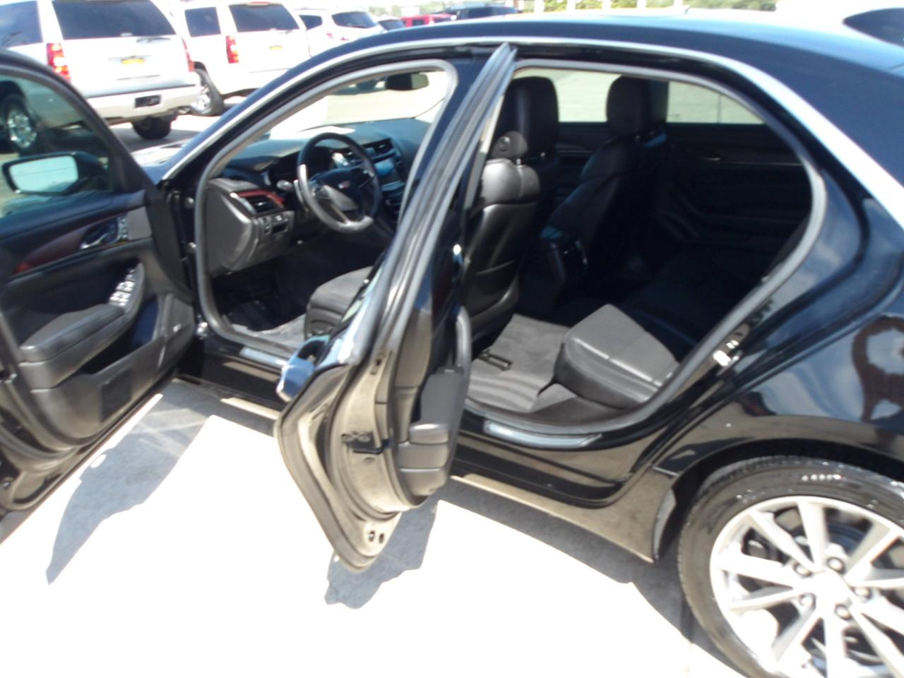 Cadillac CTS Sedan 4dr Sdn 2.0L Turbo Luxury RWD 2018