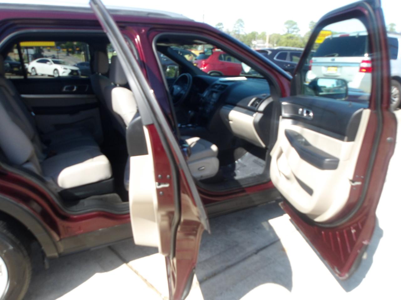 Ford Explorer XLT FWD 2018