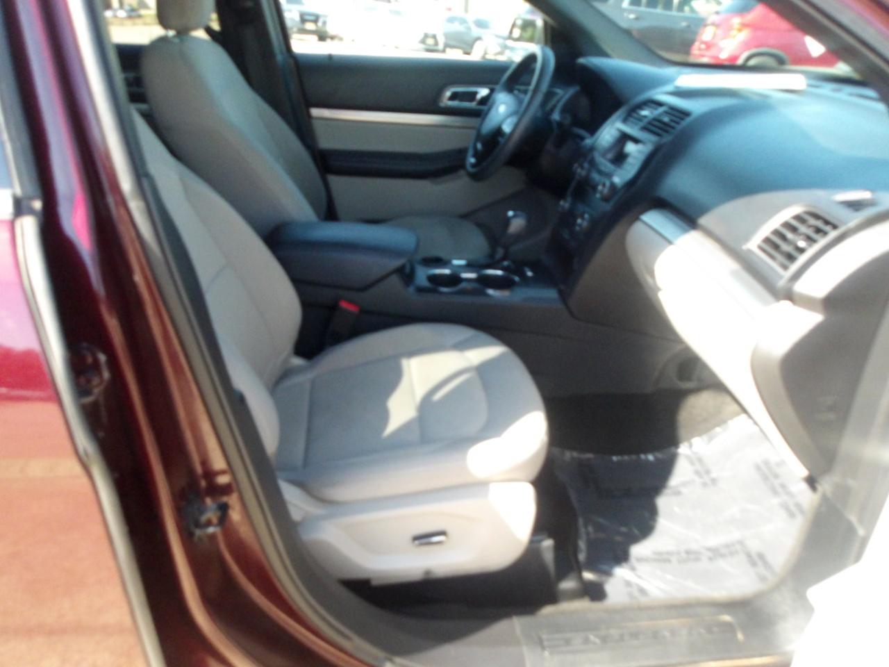 Ford Explorer XLT FWD 2018
