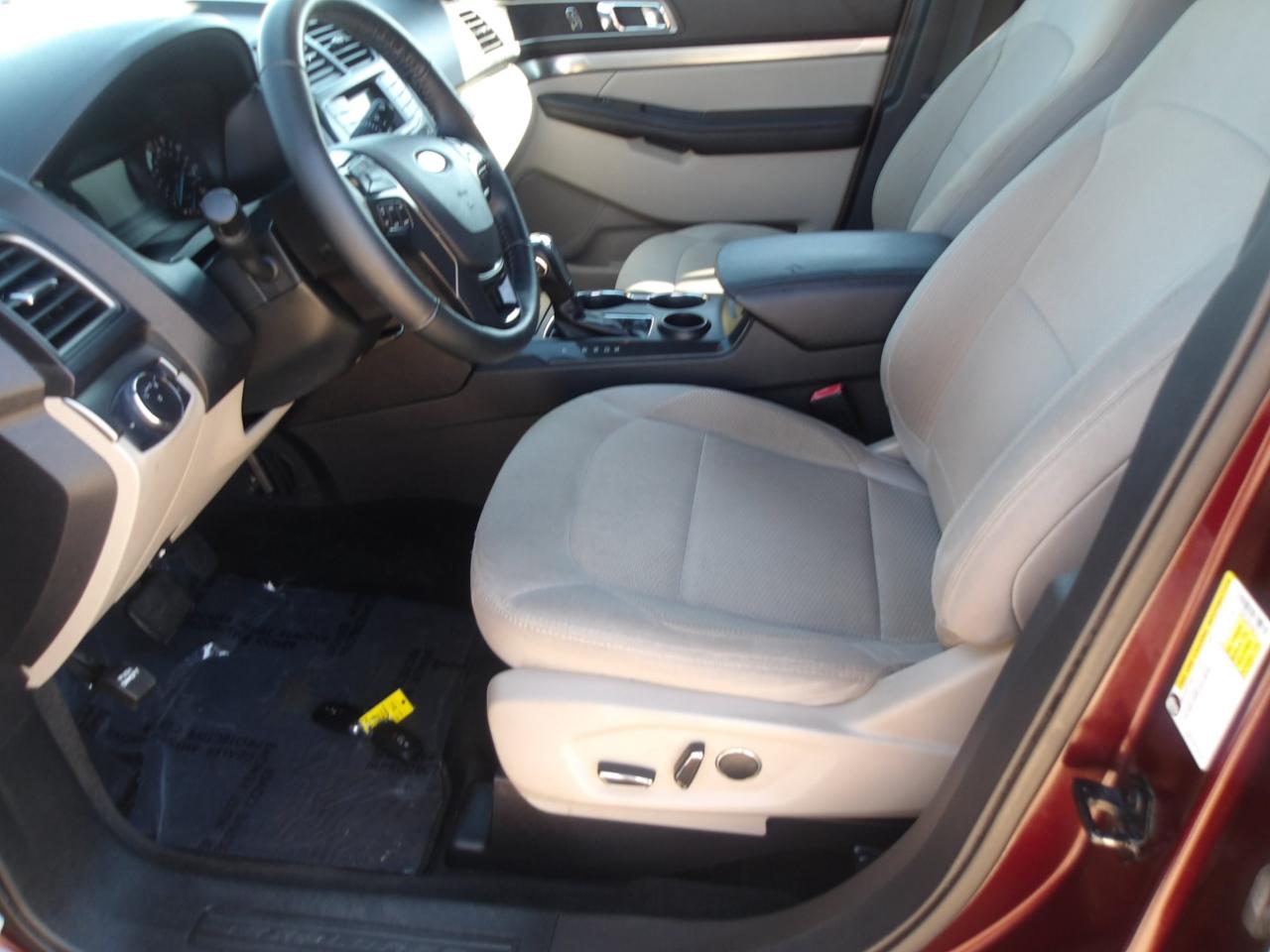 Ford Explorer XLT FWD 2018