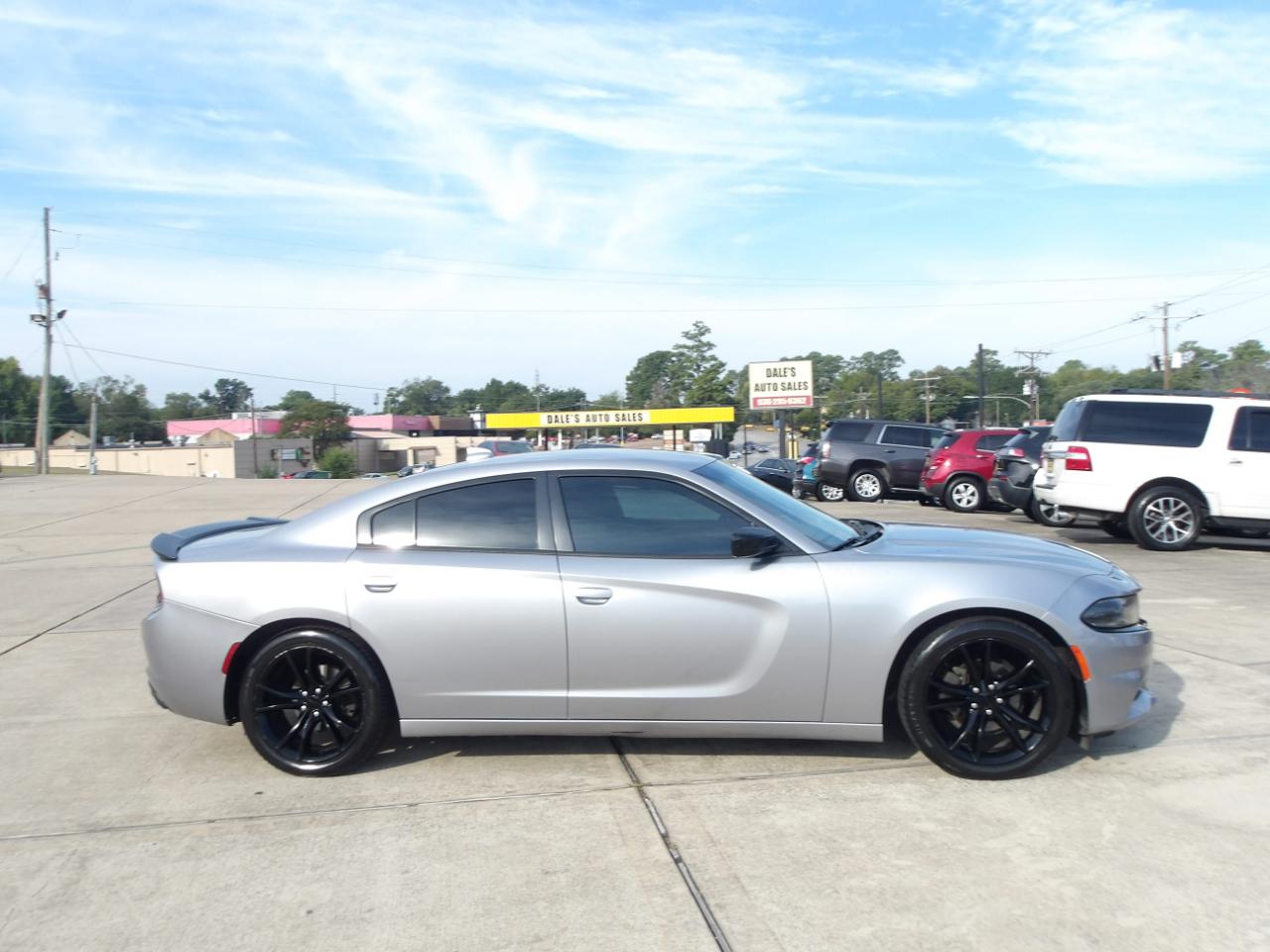 Dodge Charger 4dr Sdn SXT RWD 2016