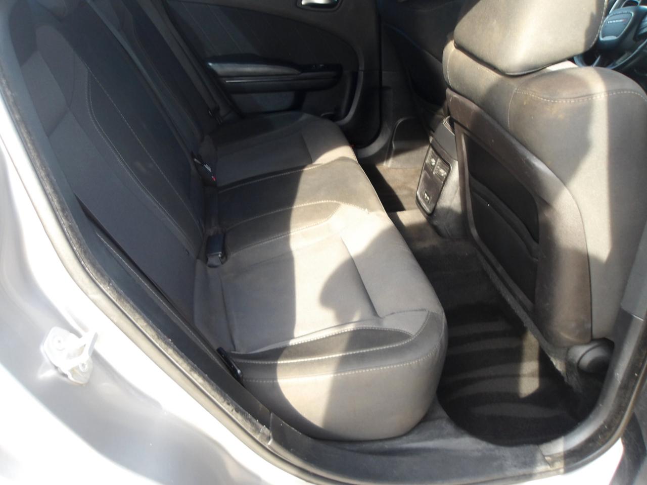 Dodge Charger 4dr Sdn SXT RWD 2016