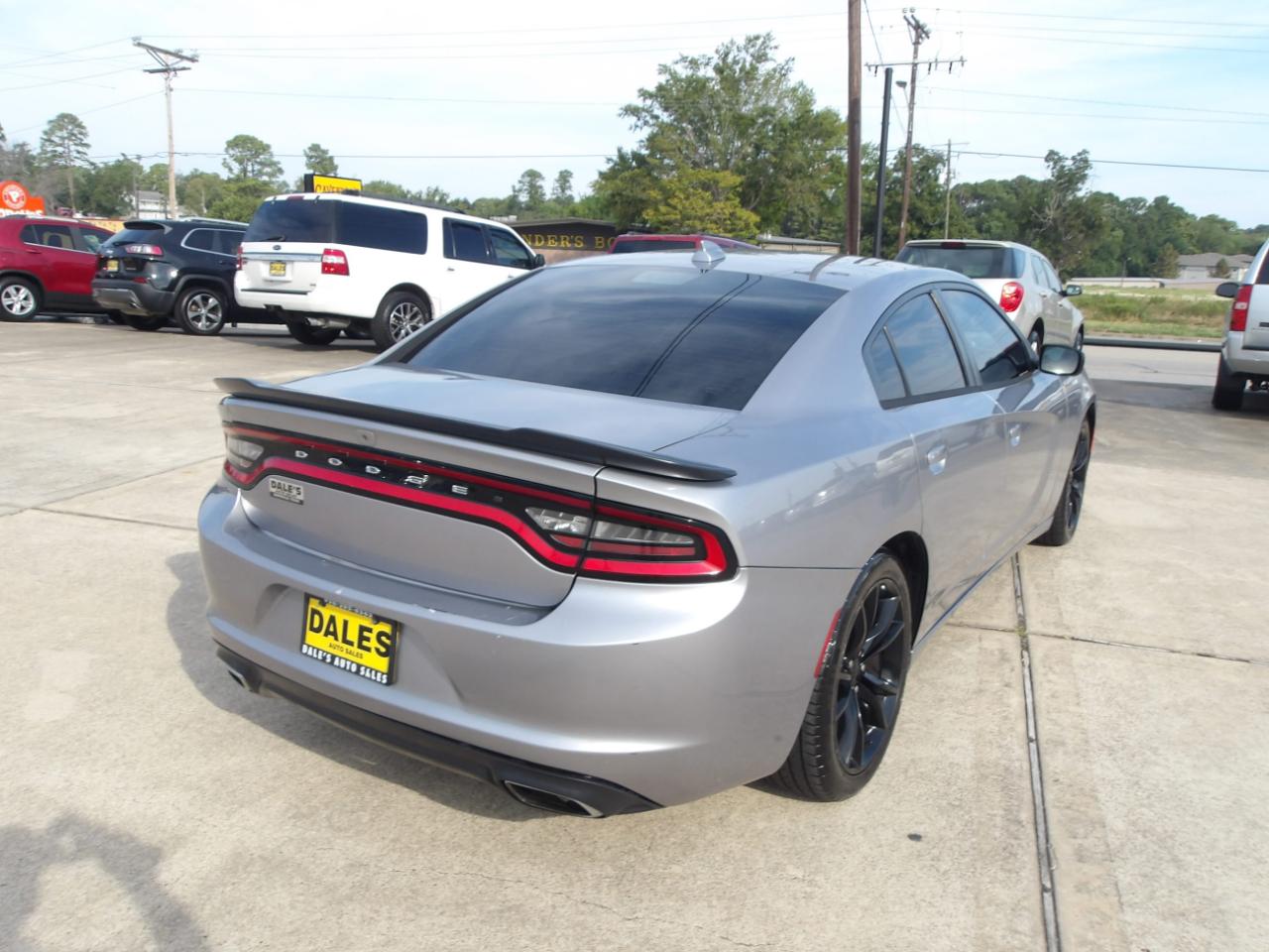 Dodge Charger 4dr Sdn SXT RWD 2016