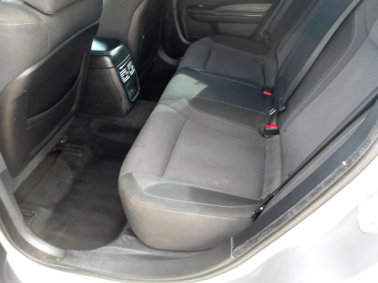 Dodge Charger 4dr Sdn SXT RWD 2016