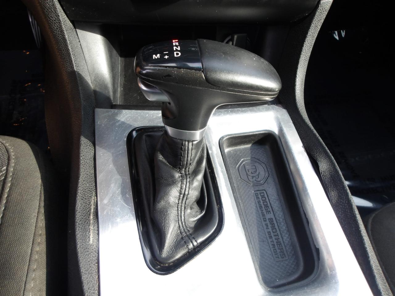 Dodge Charger 4dr Sdn SXT RWD 2016