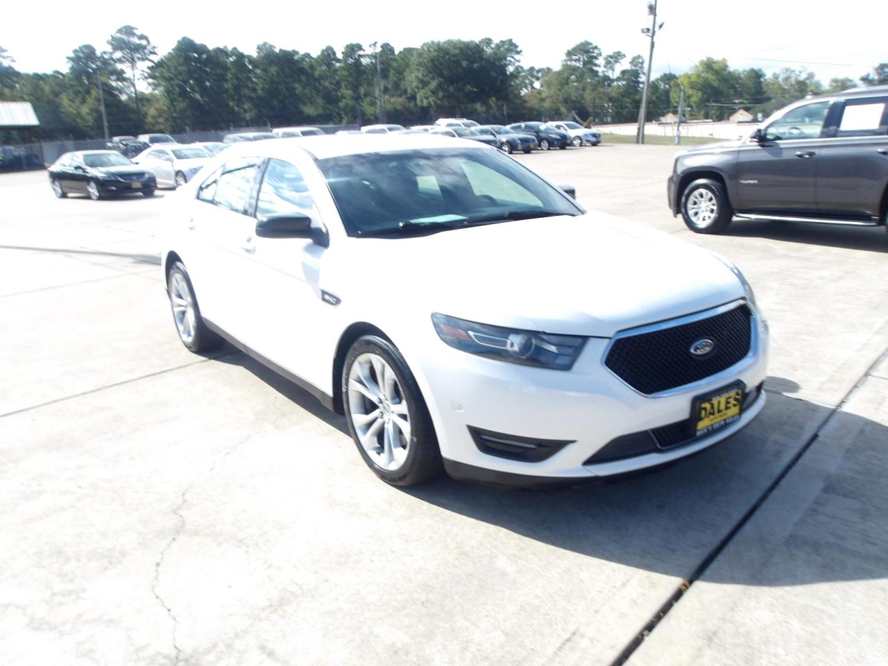 Ford Taurus 4dr Sdn SHO AWD 2013