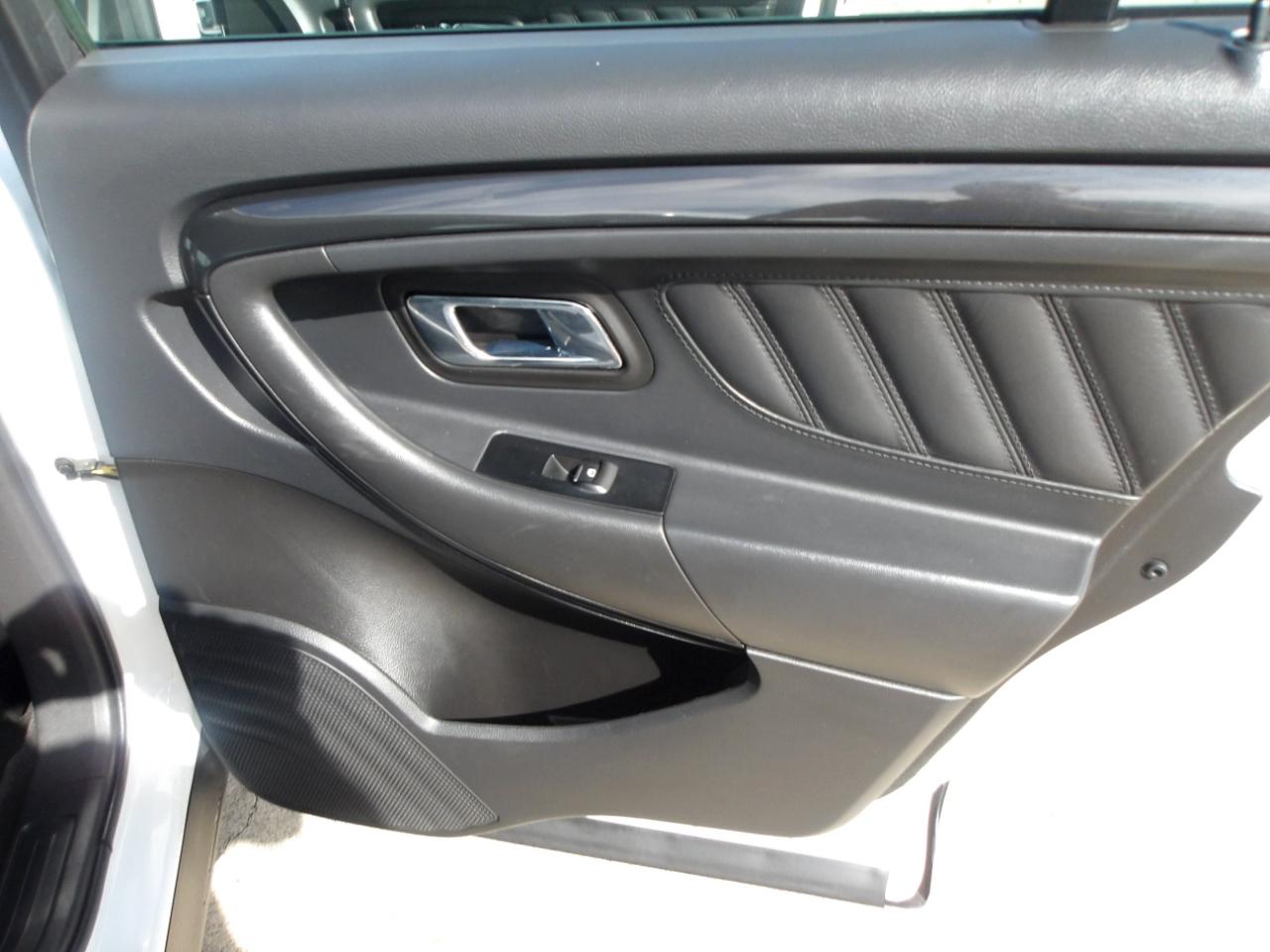 Ford Taurus 4dr Sdn SHO AWD 2013