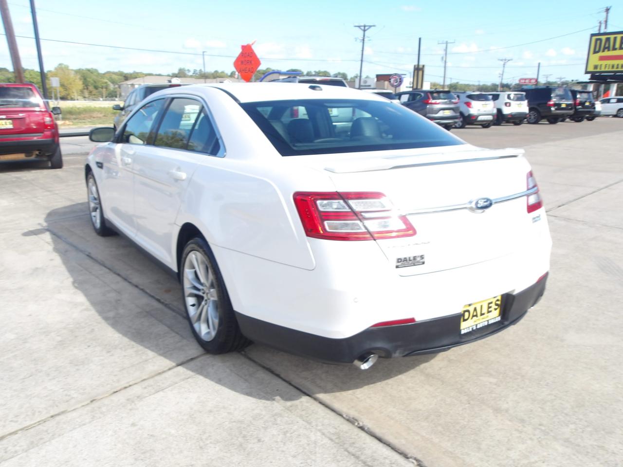 Ford Taurus 4dr Sdn SHO AWD 2013