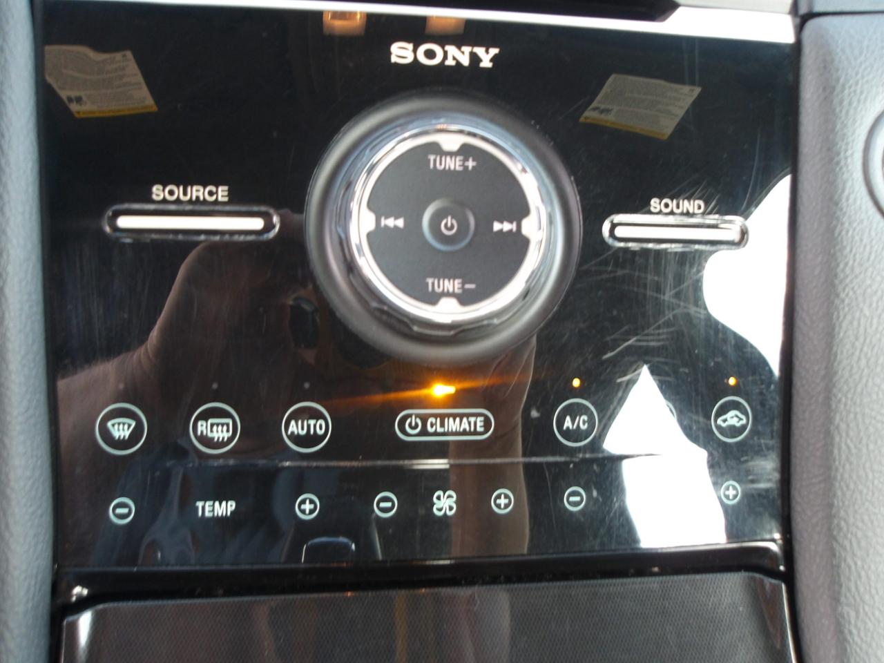 Ford Taurus 4dr Sdn SHO AWD 2013