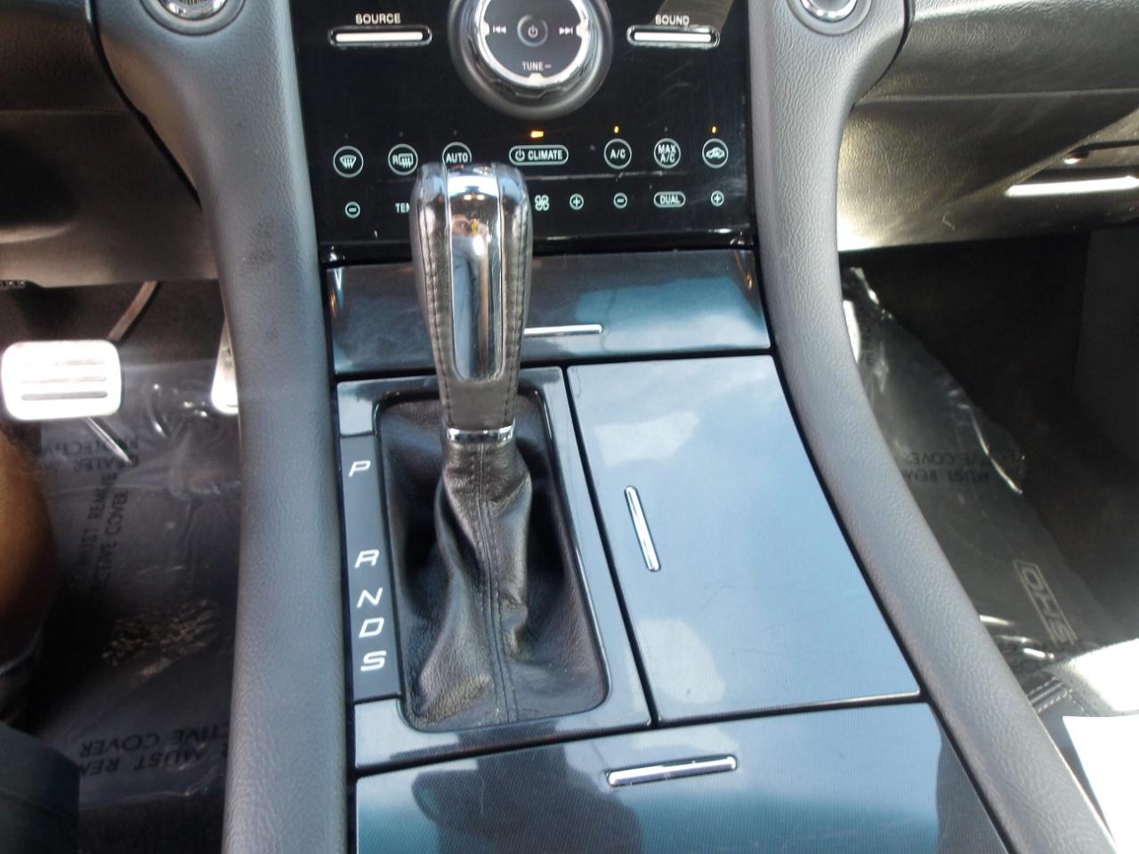 Ford Taurus 4dr Sdn SHO AWD 2013
