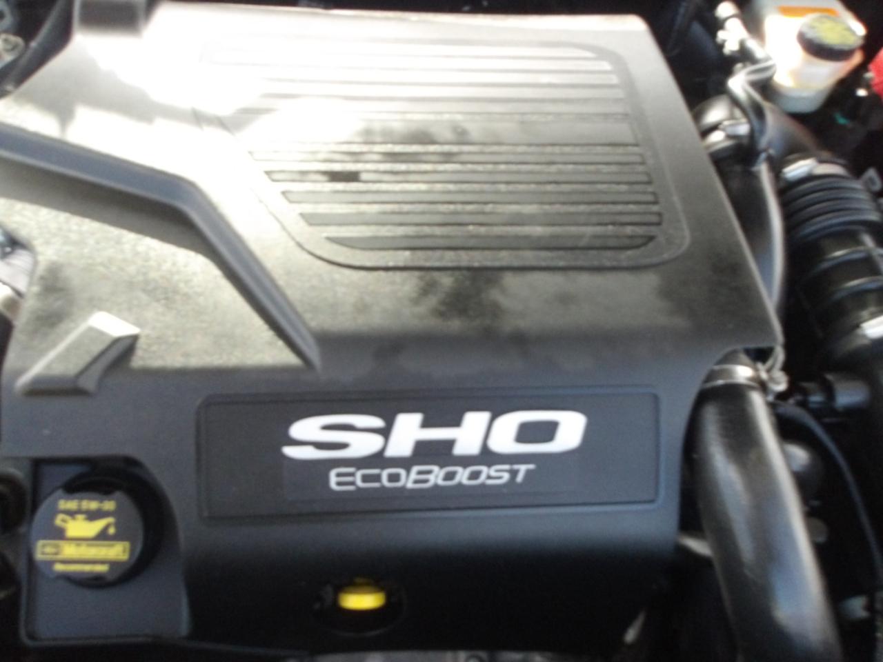 Ford Taurus 4dr Sdn SHO AWD 2013