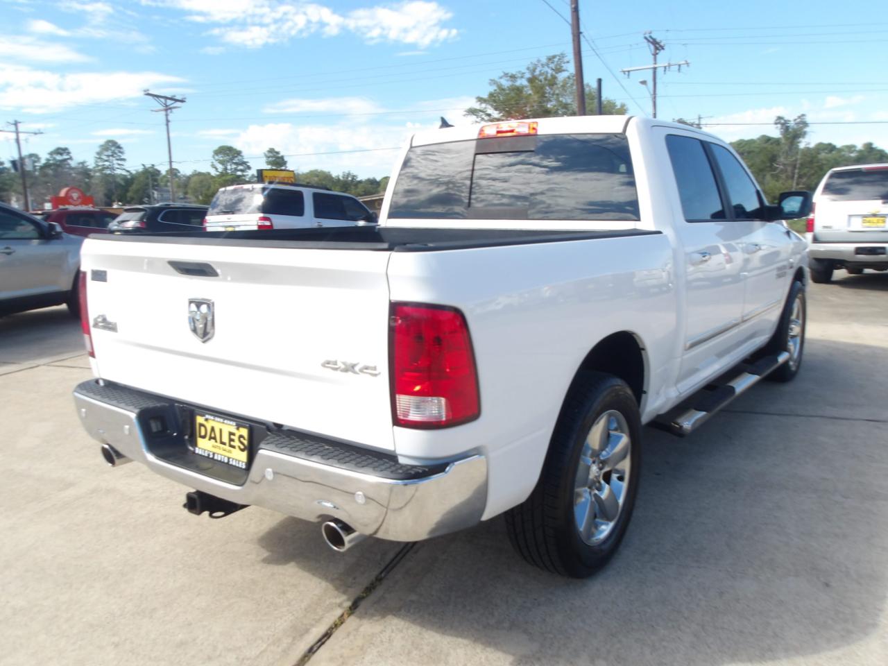 RAM 1500 4WD Crew Cab 140.5" Big Horn 2015
