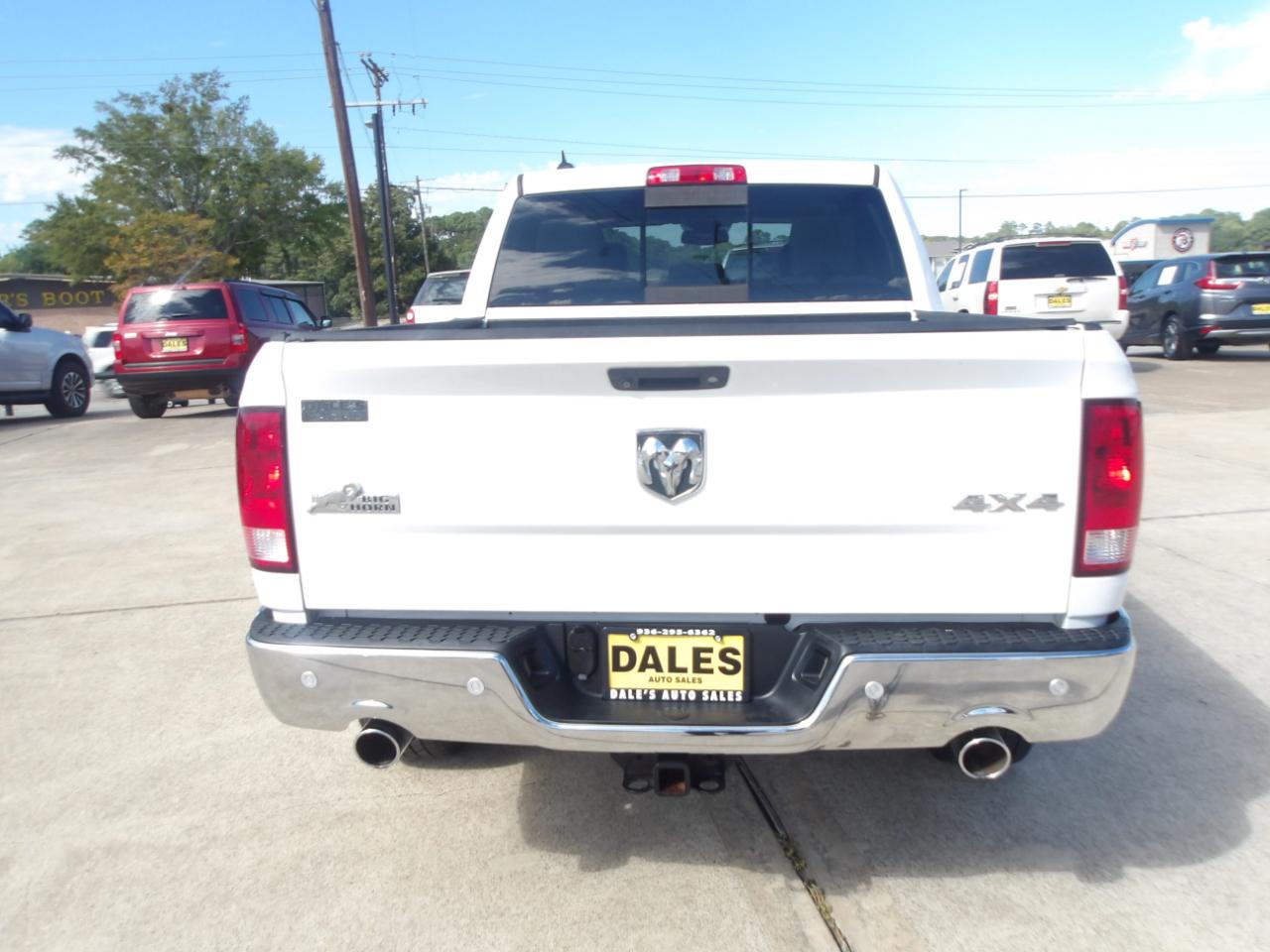 RAM 1500 4WD Crew Cab 140.5" Big Horn 2015