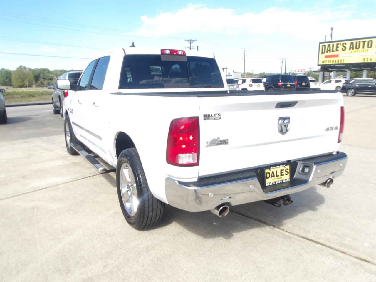 RAM 1500 4WD Crew Cab 140.5" Big Horn 2015