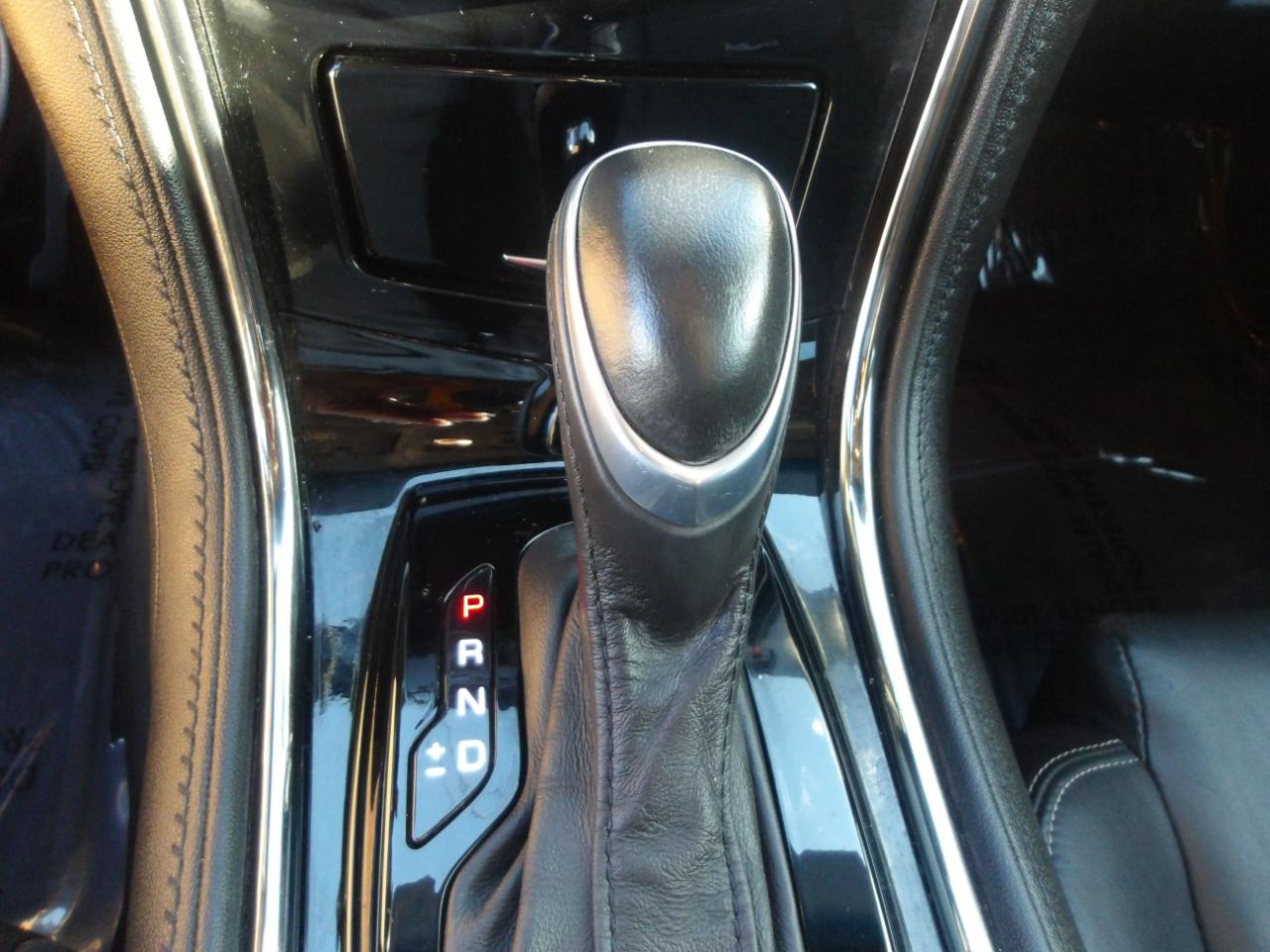 Cadillac ATS Sedan 4dr Sdn 2.0L Luxury RWD 2015