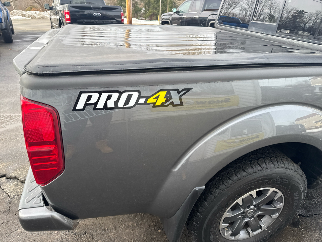 Nissan Frontier 4WD Crew Cab SWB Auto PRO-4X 2018
