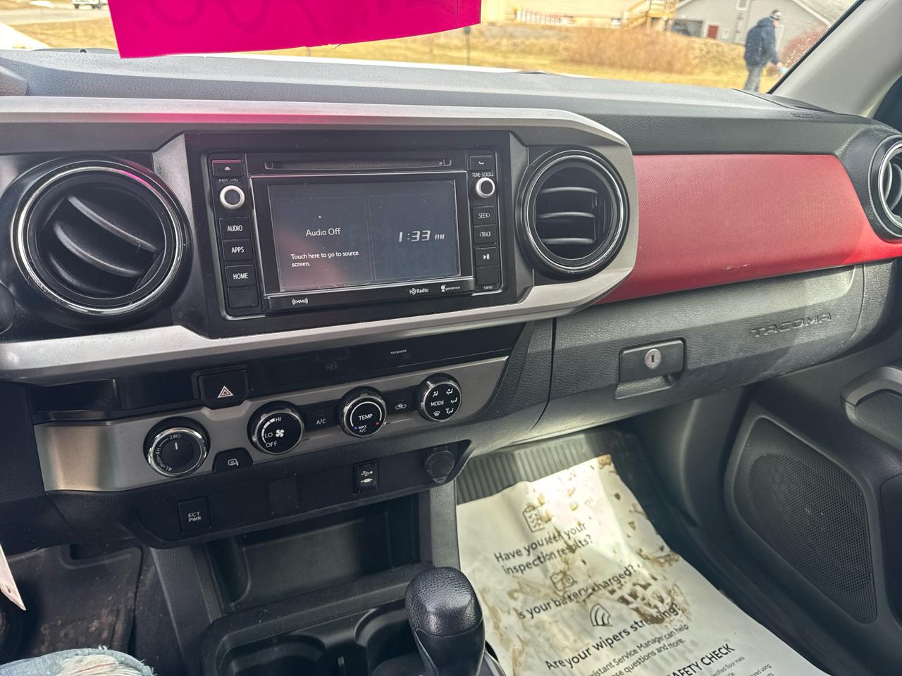 Toyota Tacoma 4WD Double Cab V6 AT (Natl) 2017