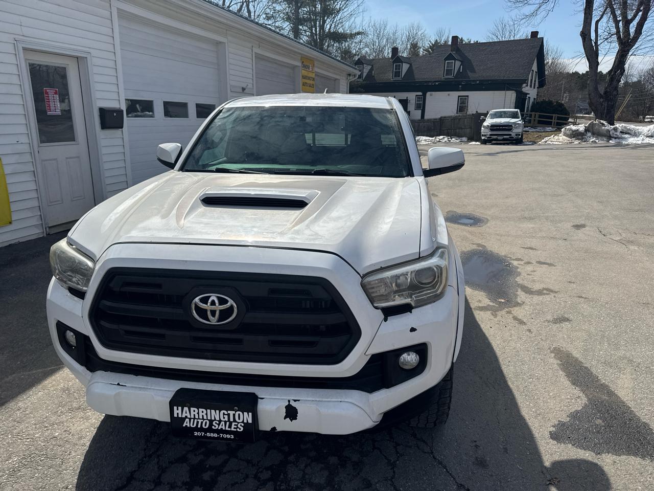 Toyota Tacoma 4WD Access Cab V6 MT TRD Sport (Natl) 2016